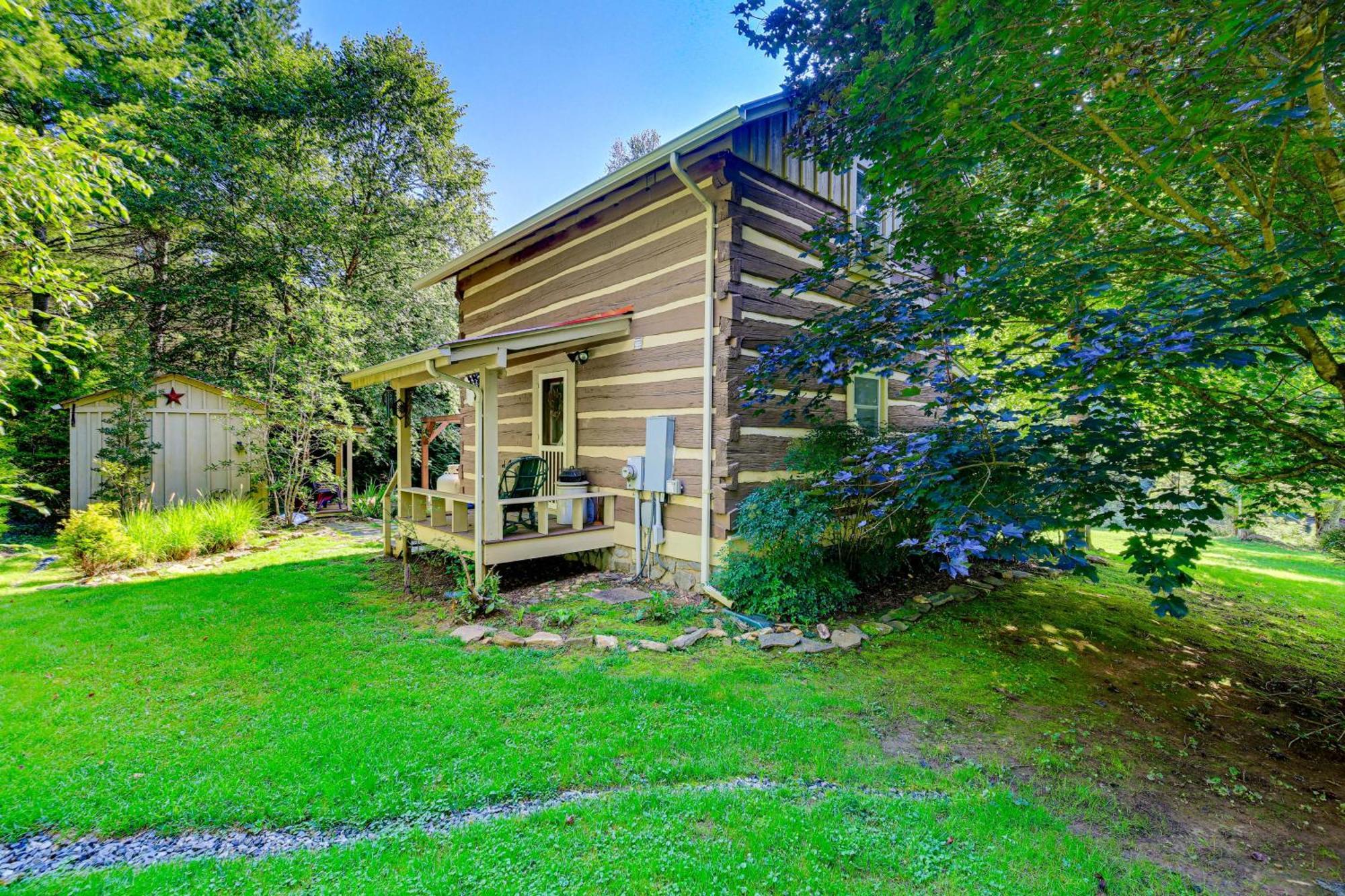 Riverfront Idyllic Lansing Home With Porch! Ngoại thất bức ảnh